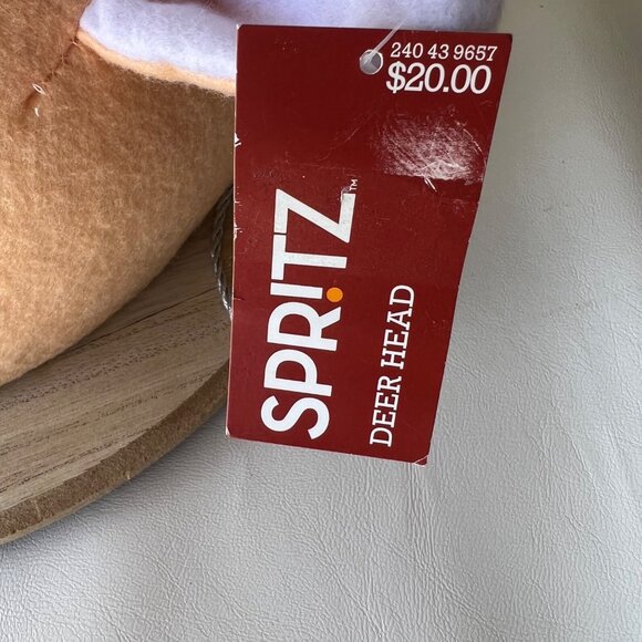 Felt Christmas Deer Head Wall Decor Orange and Gray deer head Decor - Picture 5 of 10